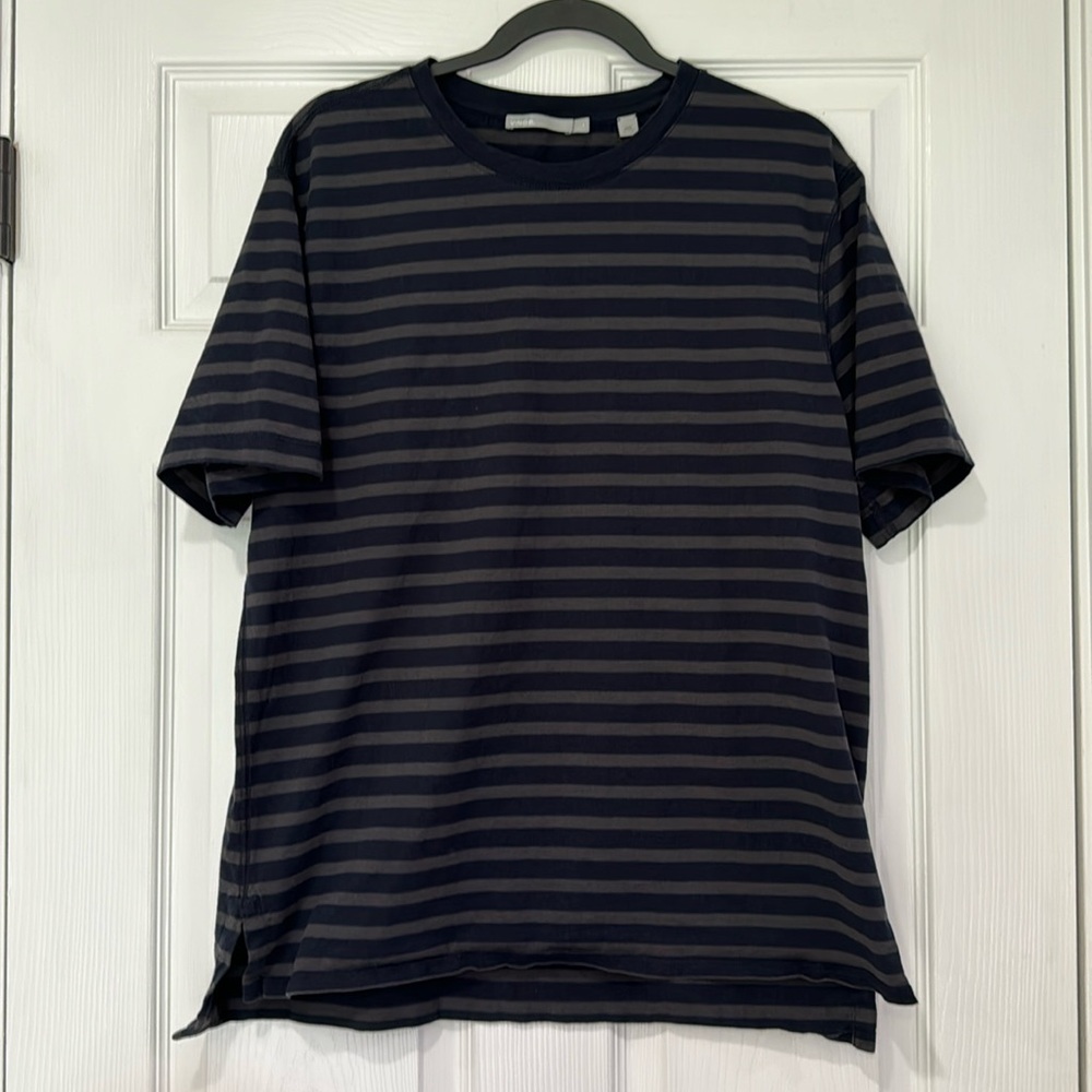 Vince short sleeve striped tee size large.